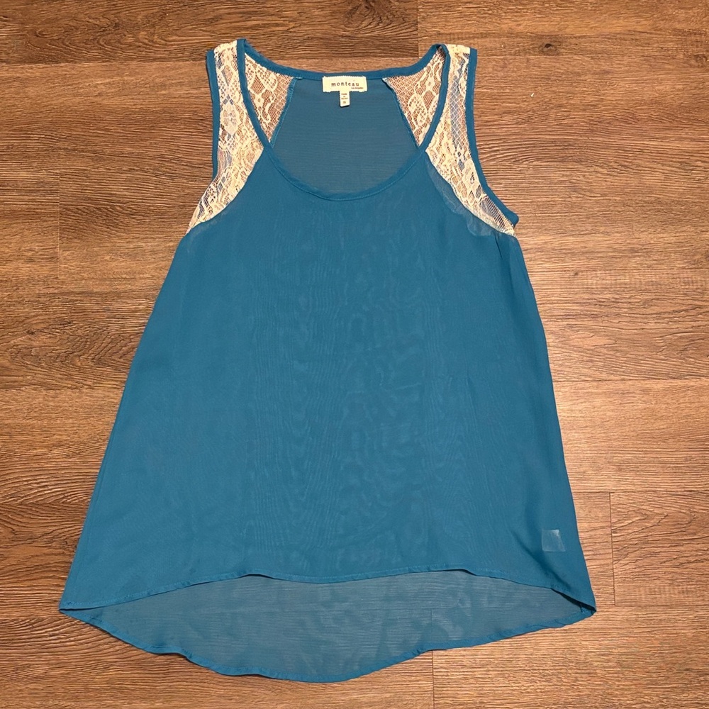 women’s blue flowy blouse with lace
